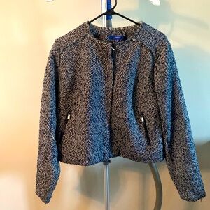 Never Worn Beautiful Apt 9 Jacket. Great for the office